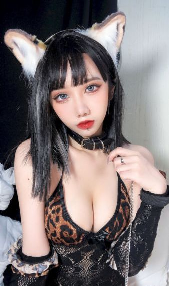 编一个被校草抓捏吻胸的故事_BD神马影院在线