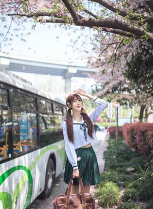 国产一级婬乱AV片露脸_超清超清在线观看